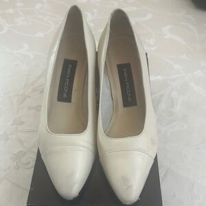 Evan Picone Women's Cream Pumps